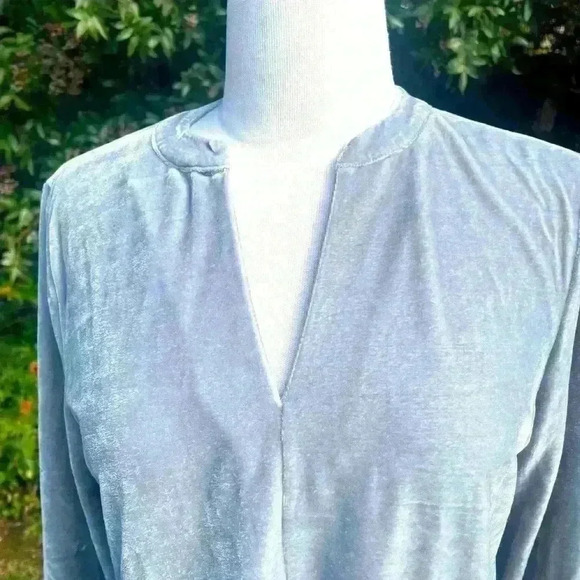 Soft Surroundings long sleeve velvet Velour women’s shirt - Picture 5 of 9